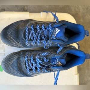 Woman like new Adidas metal softball cleats